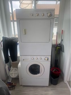 Frigidaire washer and dryer(gas)