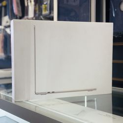 MacBook Air M2 Chip 13 Inch