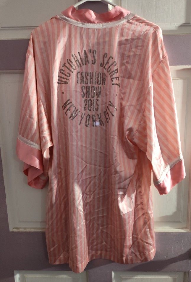 Victoria's Secret PINK Satin Robe