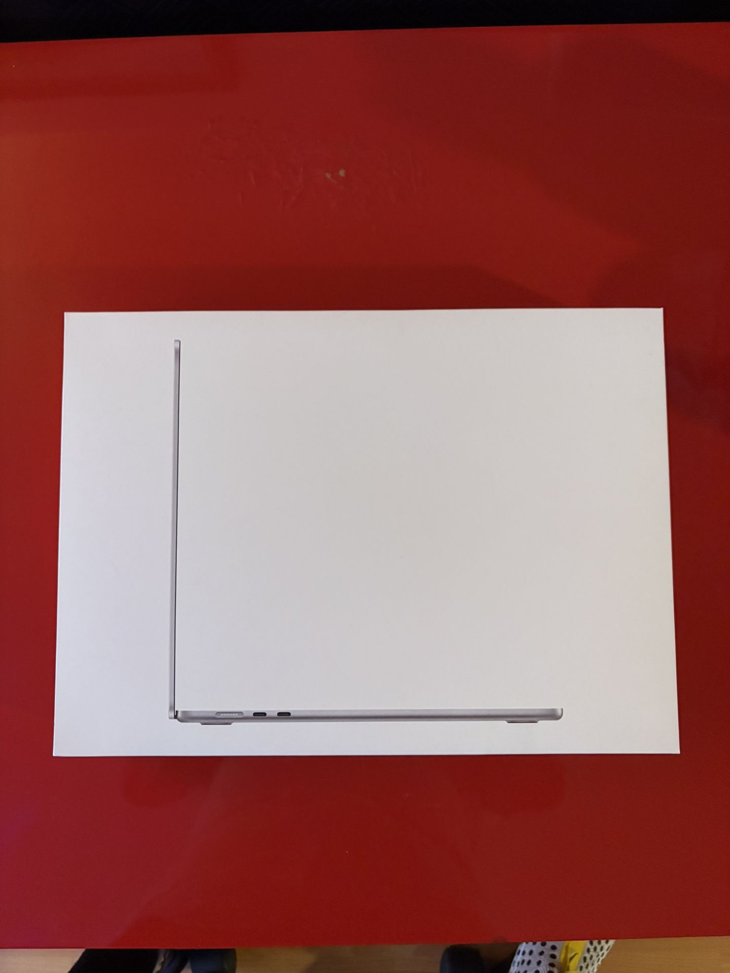 2024 MacBook Air 15-inch  M3 /16GB/ 10-Core GPU/ 512GB SSD Silver  