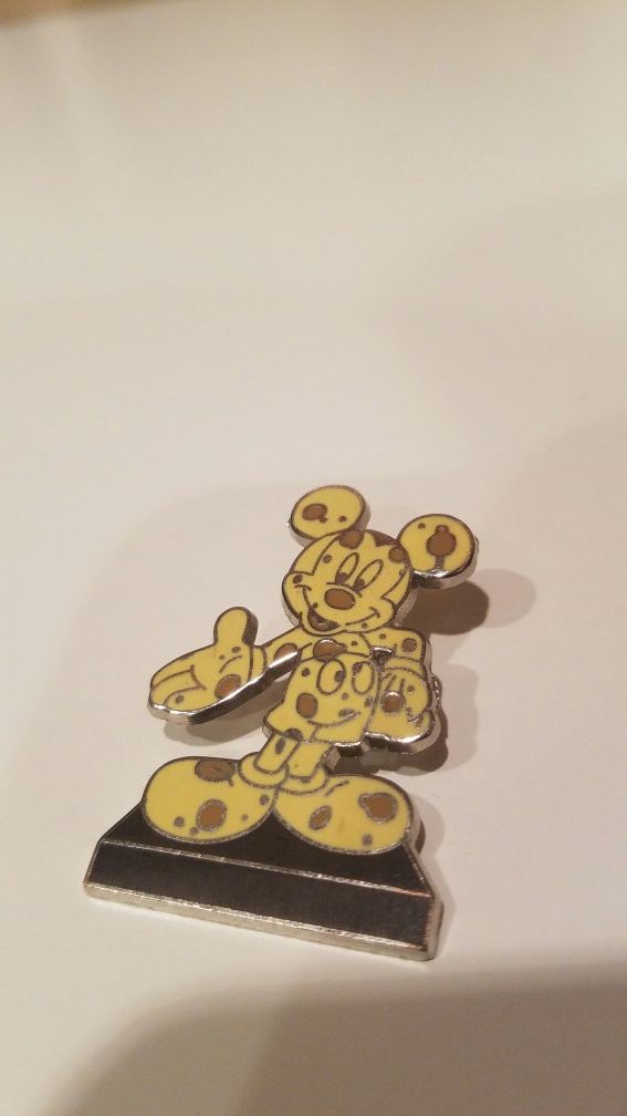 Mickey Mouse Disney pin