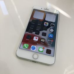 iPhone 7Plus 128GB Unlocked For Any Carrier 