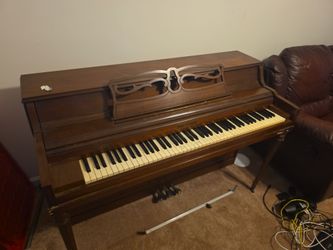 Kohler & Campbell Acoustic Piano