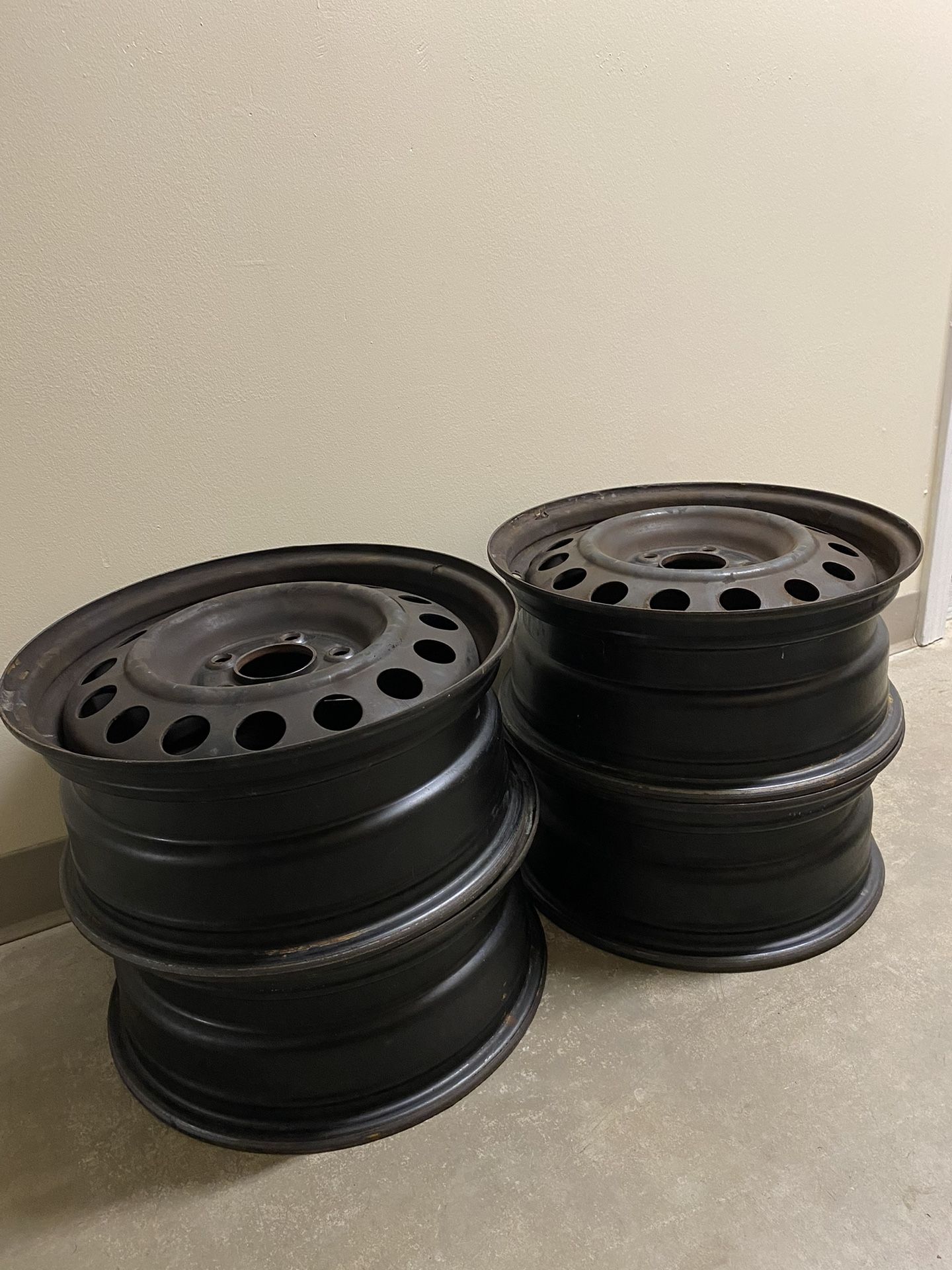 Hyundai Elantra Wheels