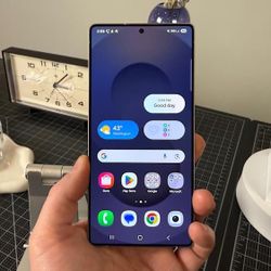 SAMSUNG GALAXY S25 ULTRA