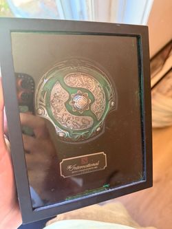 Dota 2 The International 2018 Collector's Plaque