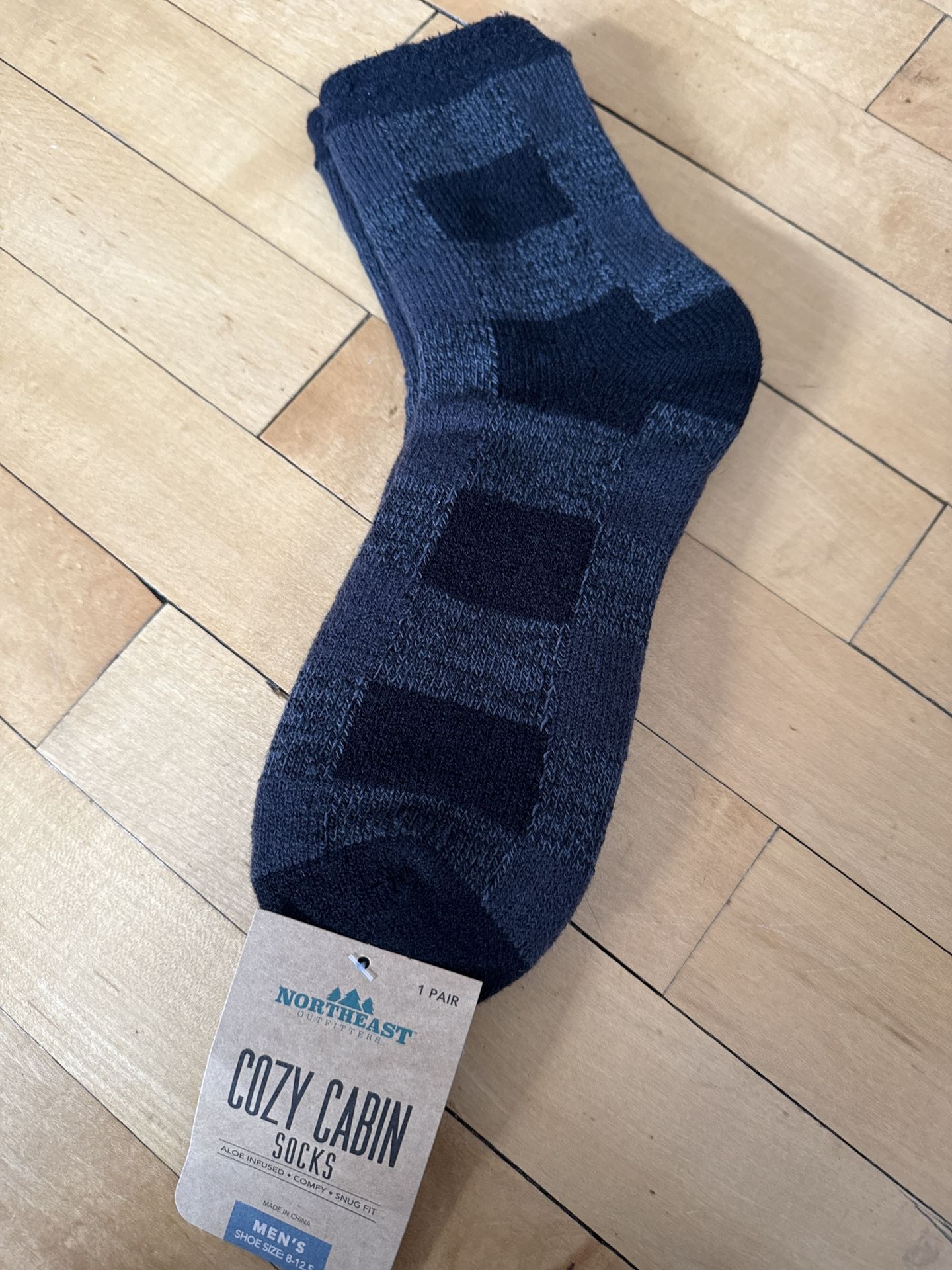 NWT men’s thick cozy socks - Northeast Outfitters
