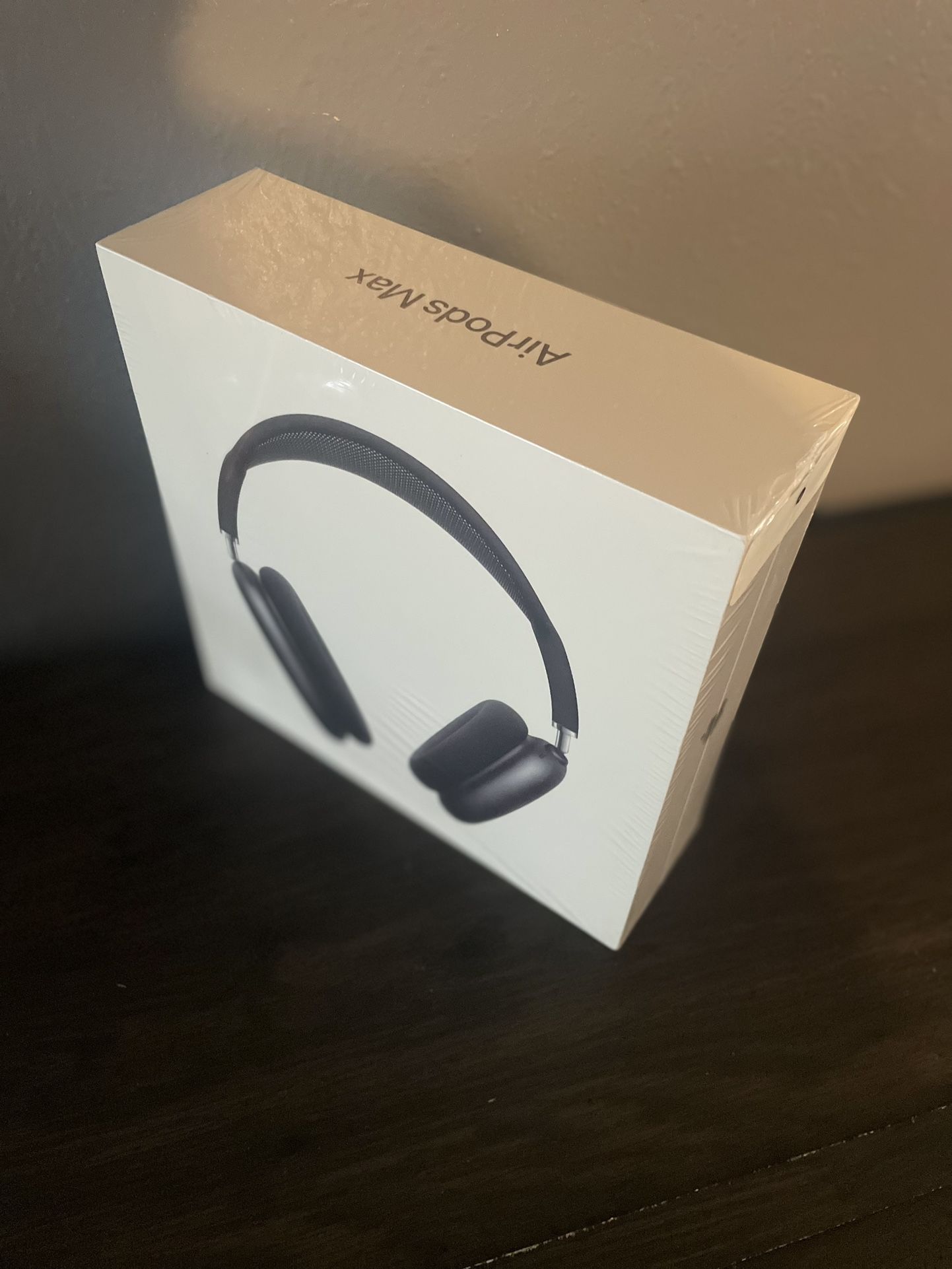 Wireless Headphones-BRAND NEW SEALED IN BOX