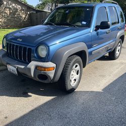 2005 Jeep Liberty (Very Clean)
