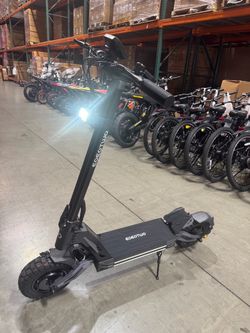 Dual-motor electric scooter