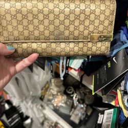 GUCCI WALLET