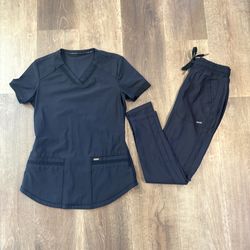 Cherokee form scrub sets XXS