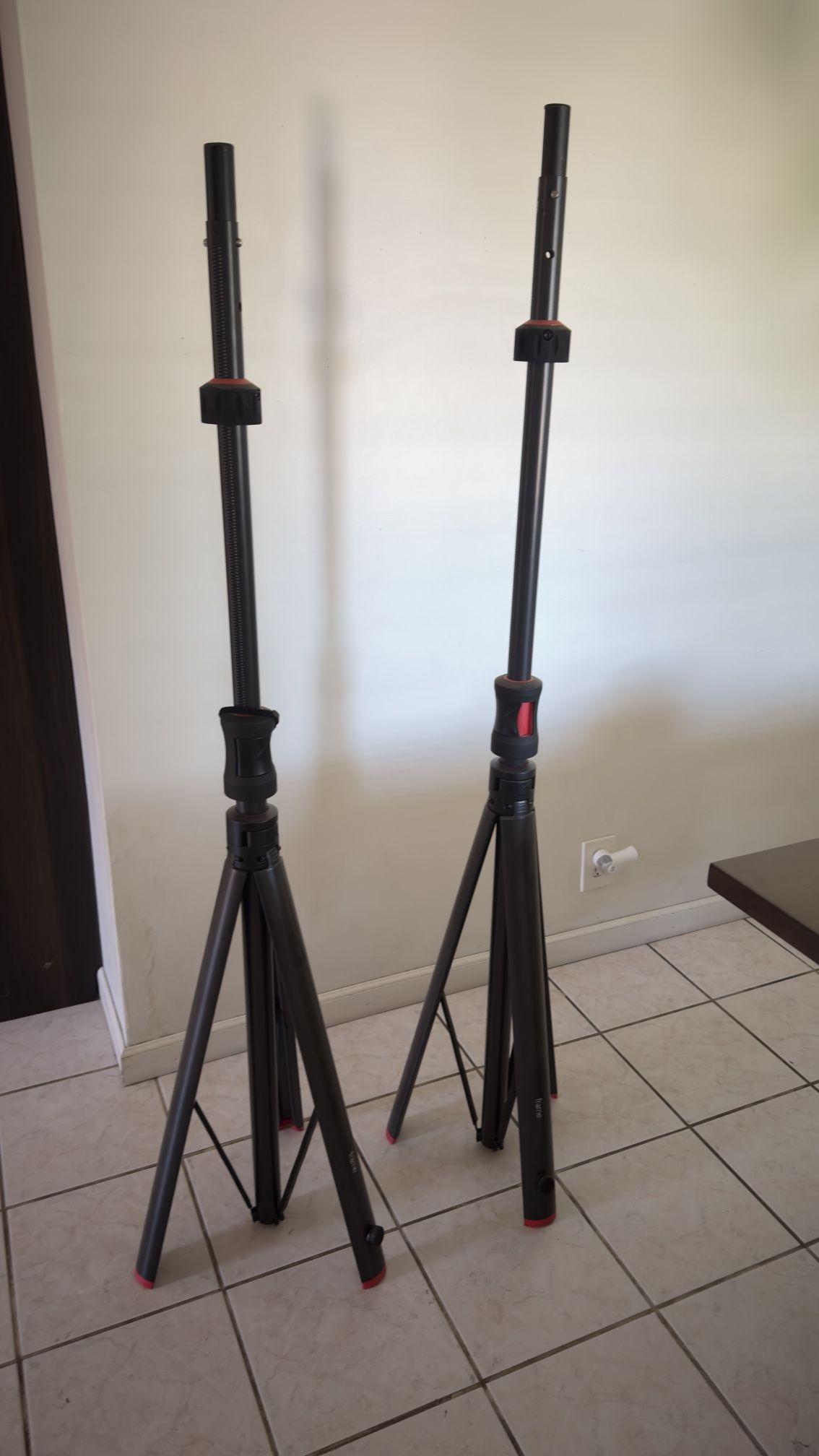 Gator Frameworks ID Series Adjustable Speaker Stand (Set of 2)
