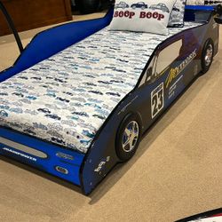 💥Shrin Track Bed💥👈Financing Available Only $10 Down Payment🥳