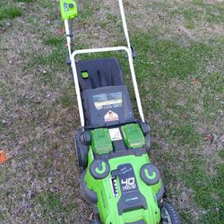(For Parts)Green works Mower 40V Twin Blade 