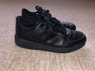 Boys Adidas size 1