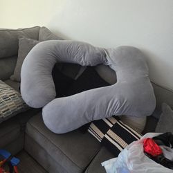 Pregnancy Pillow