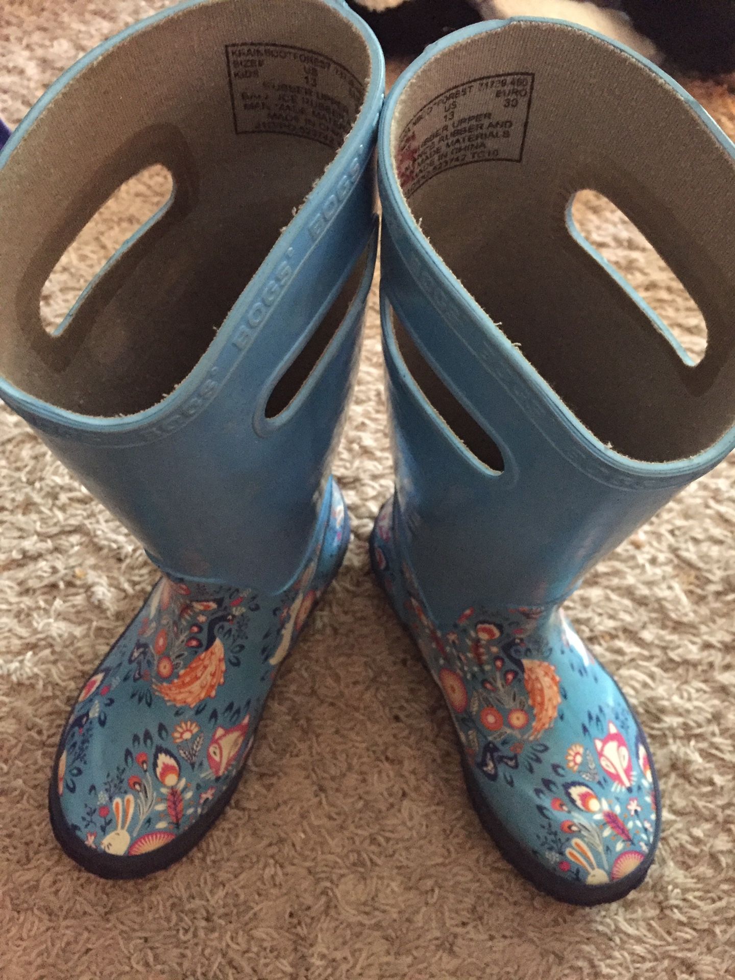 Kids size 13 bogs rain boots