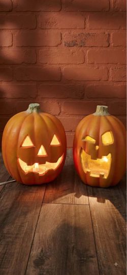 Set of 2 Large Light-Up Jack-O'-Lantern Halloween Pumpkin Porch Decors