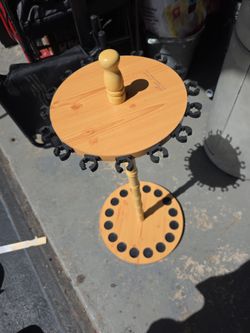 Cue holder