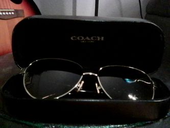 COACH SUNGLASSES 😎