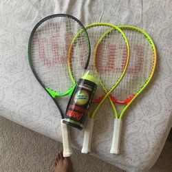 3 kids Tennis Rackets + Balls