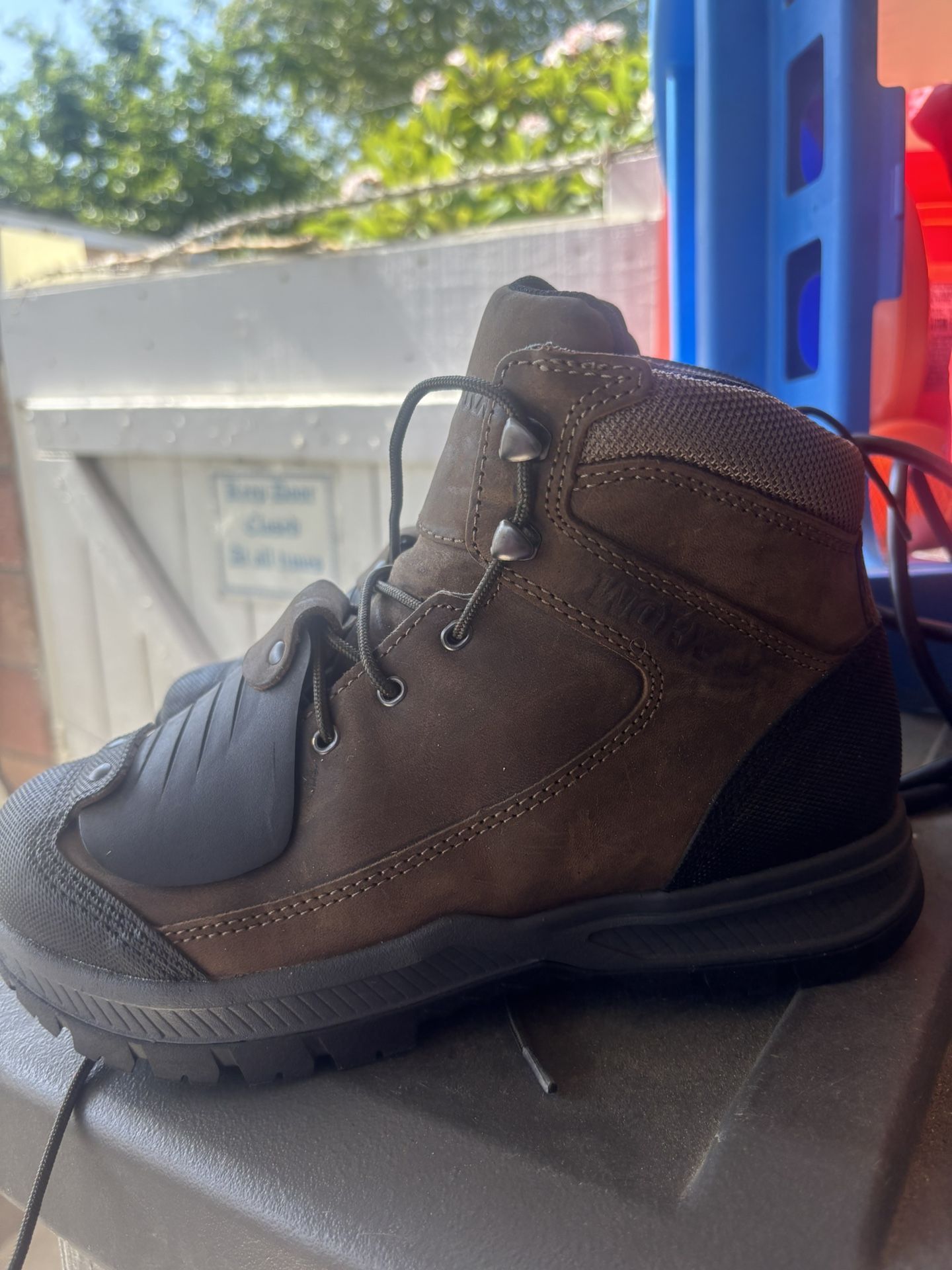 Woman Steal Toe Boots