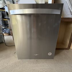 Whirlpool Stainless Steel Dishwasher – Quiet, Clean, Works Great