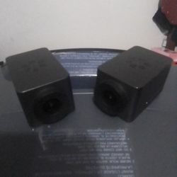 A Pair Of Huddley Go Cameras 