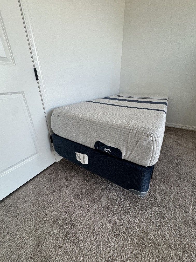 Twin Xl Serta Bed & Frame