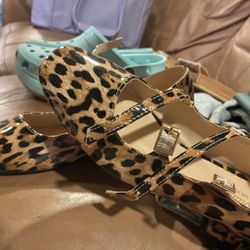 Cheeta Heels & Sandals Women 