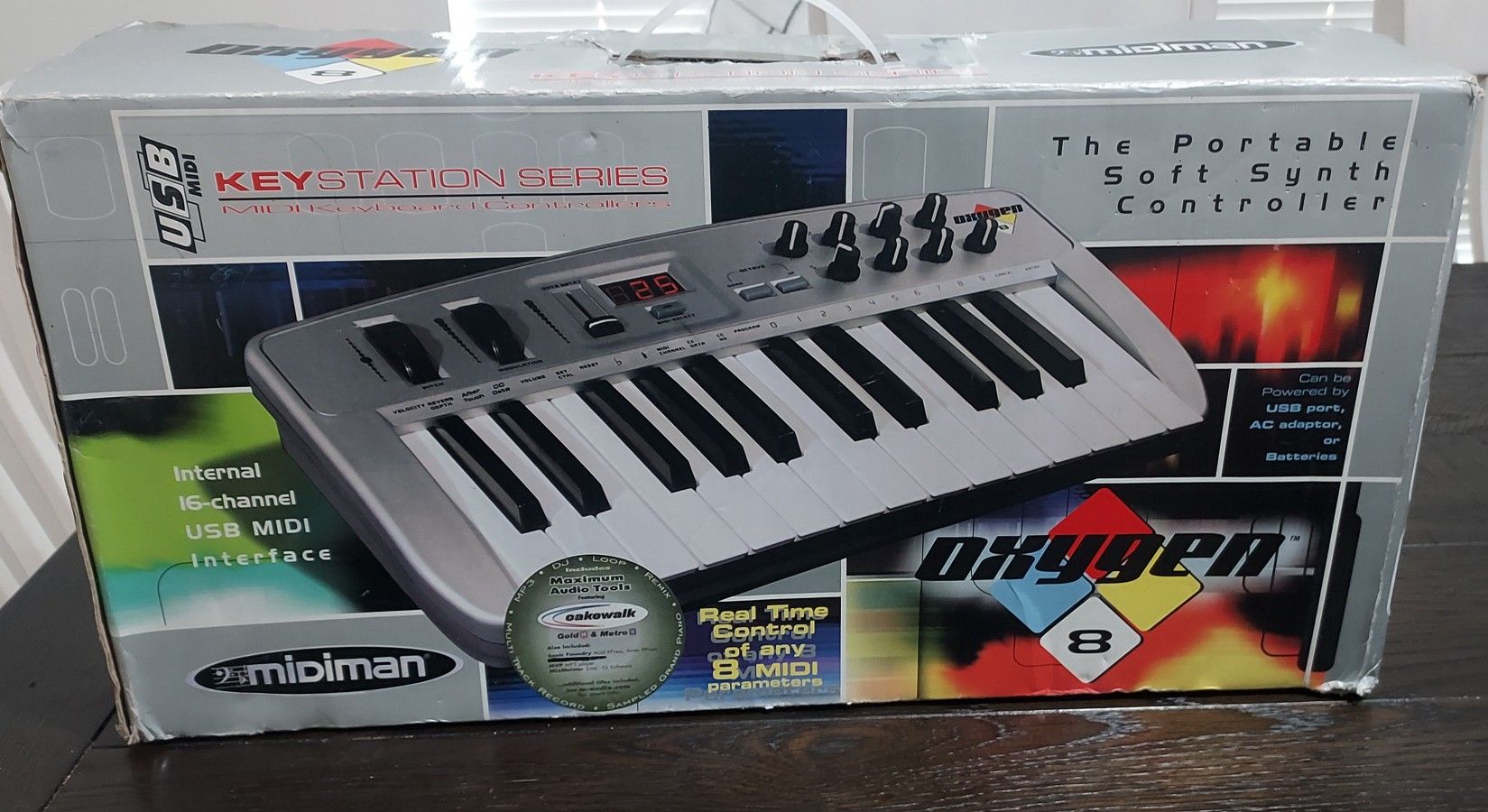 Keyboard Controllers (Midiman Oxygen 8)