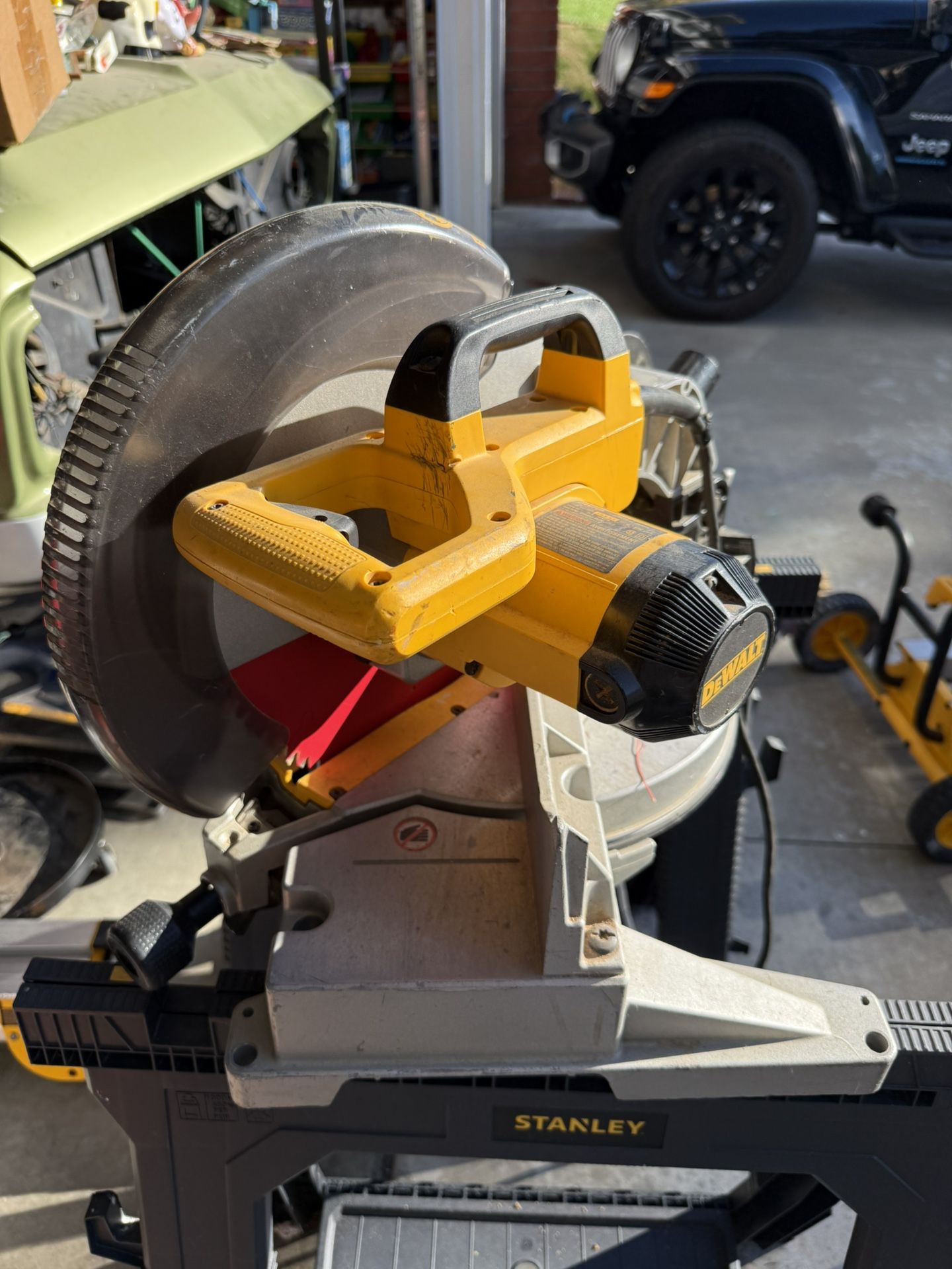 🔨 DeWalt DW705 12” Compound Miter Saw – Works Great – Diablo Blade