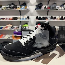 Jordan 5 Metallic Black