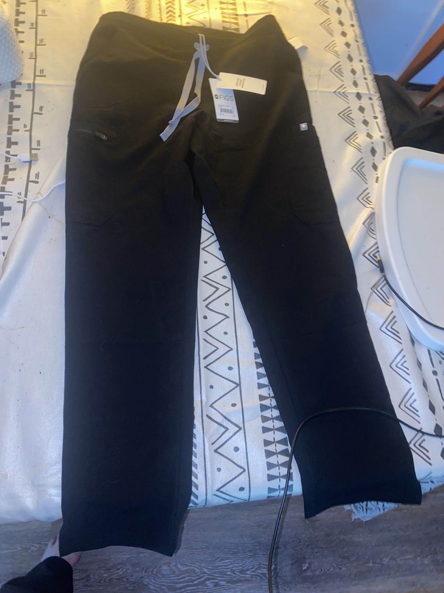 Fig Skinny Scrub pants 25$