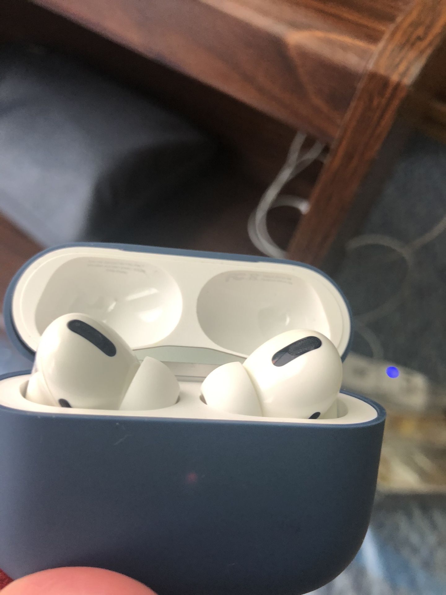 Apple air pods pro same Like New