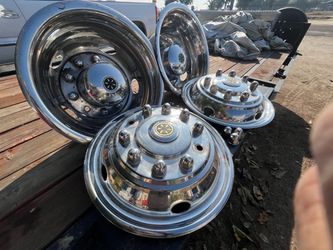 RV Wheel Caps