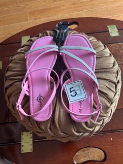 Rhinestone strap sandal size 9