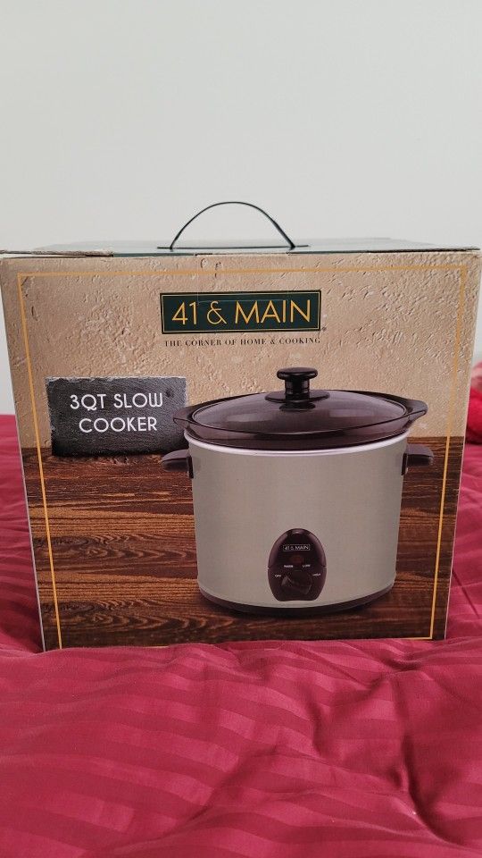 41 and main 3qt slow cooker NEW and I Can Deliver To You