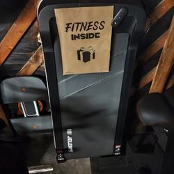 Treadmill, Electric.