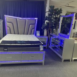 Beautiful 5 Piece Bedroom Set 