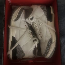 Jordan 3’s Retro’s White Cements/ Size 8