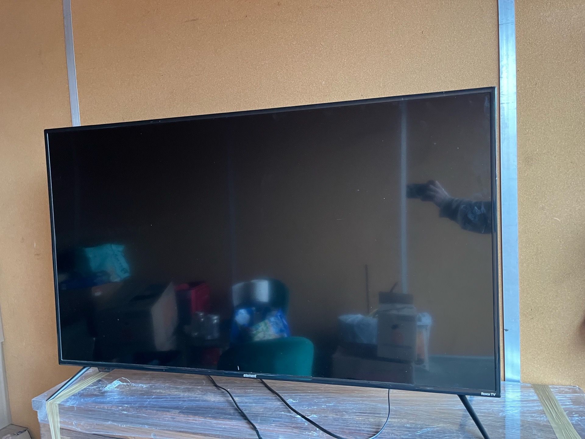 55 inch element roku tv for Sale in Beaverton, OR - OfferUp