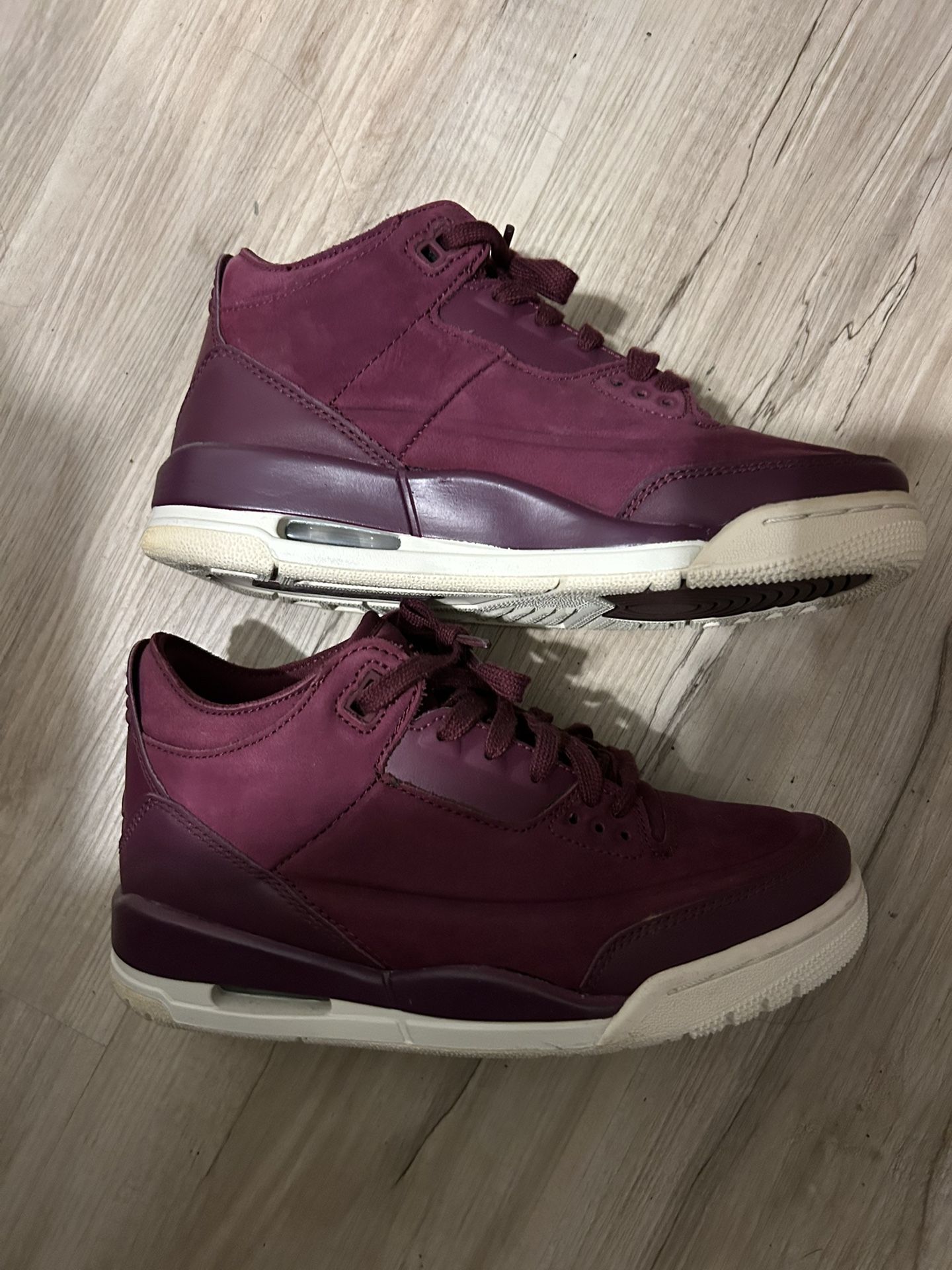 Women Jordan Retro 3