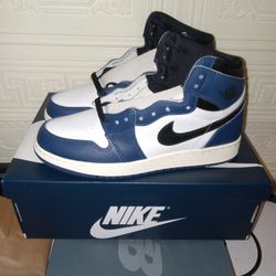 Nike Air Jordan 1 Retro Size 7 NEW DS W/Box
