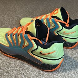 Nike KD18 Basketball Shoes
