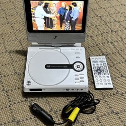 Zenith DVD Portable With Remote And Car Charger 