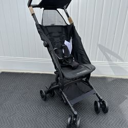 Brand New Travel Stroller / Clutch/ Airline Approved/ Small Stroller / Compact Stroller