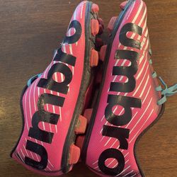 Umbro Girls Arturo 2.0 Pink Soccer Cleats Sz 1 Youth