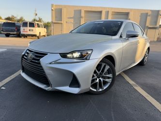 2018 Lexus IS 300
